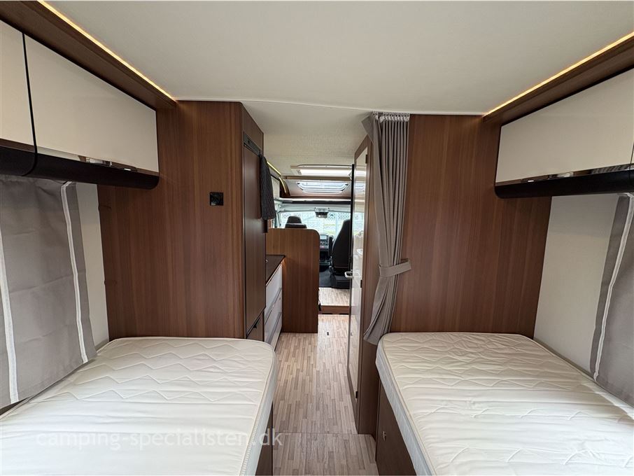 LMC Cruiser Premium T 681 G
